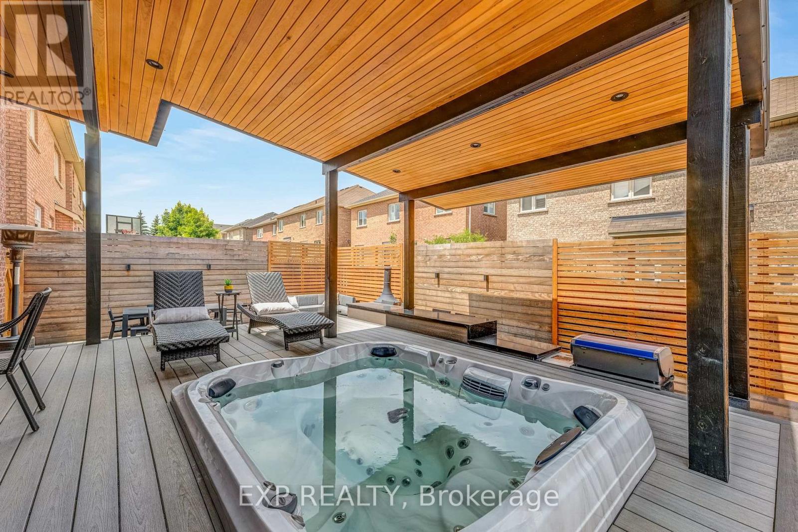 413 Sunny Meadow Boulevard, Brampton (Sandringham-Wellington), Ontario  L6R 0L6 - Photo 48 - W12487224