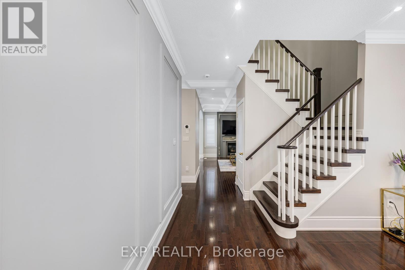 413 Sunny Meadow Boulevard, Brampton (Sandringham-Wellington), Ontario  L6R 0L6 - Photo 6 - W12487224