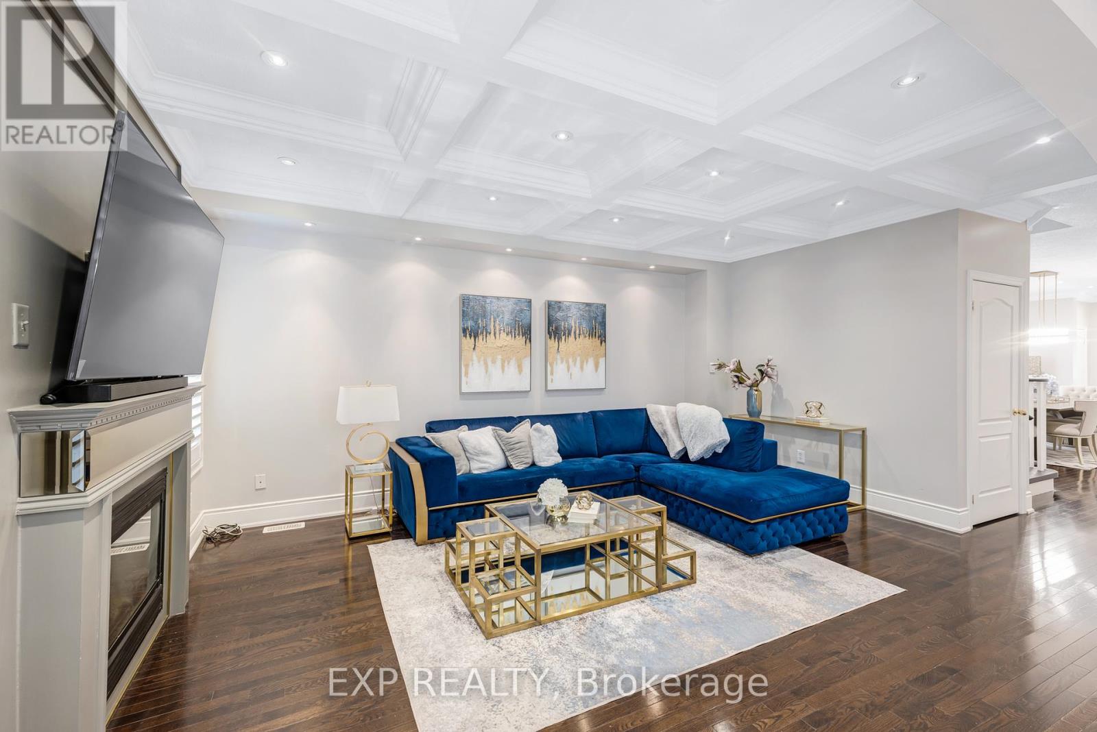 413 Sunny Meadow Boulevard, Brampton (Sandringham-Wellington), Ontario  L6R 0L6 - Photo 8 - W12487224