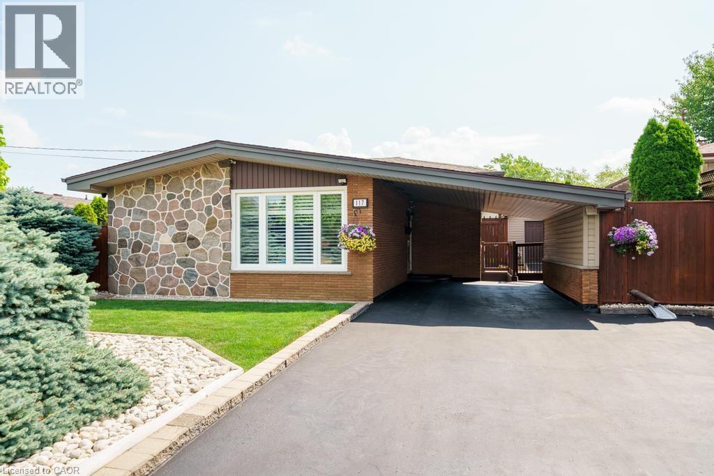 117 Sunrise Drive, Hamilton, Ontario  L8K 4C5 - Photo 2 - 40782534
