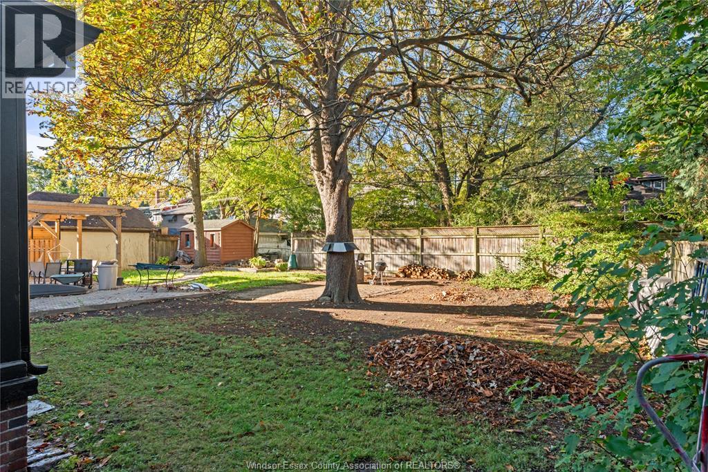 2163 Victoria, Windsor, Ontario  N8X 1P8 - Photo 38 - 25027441