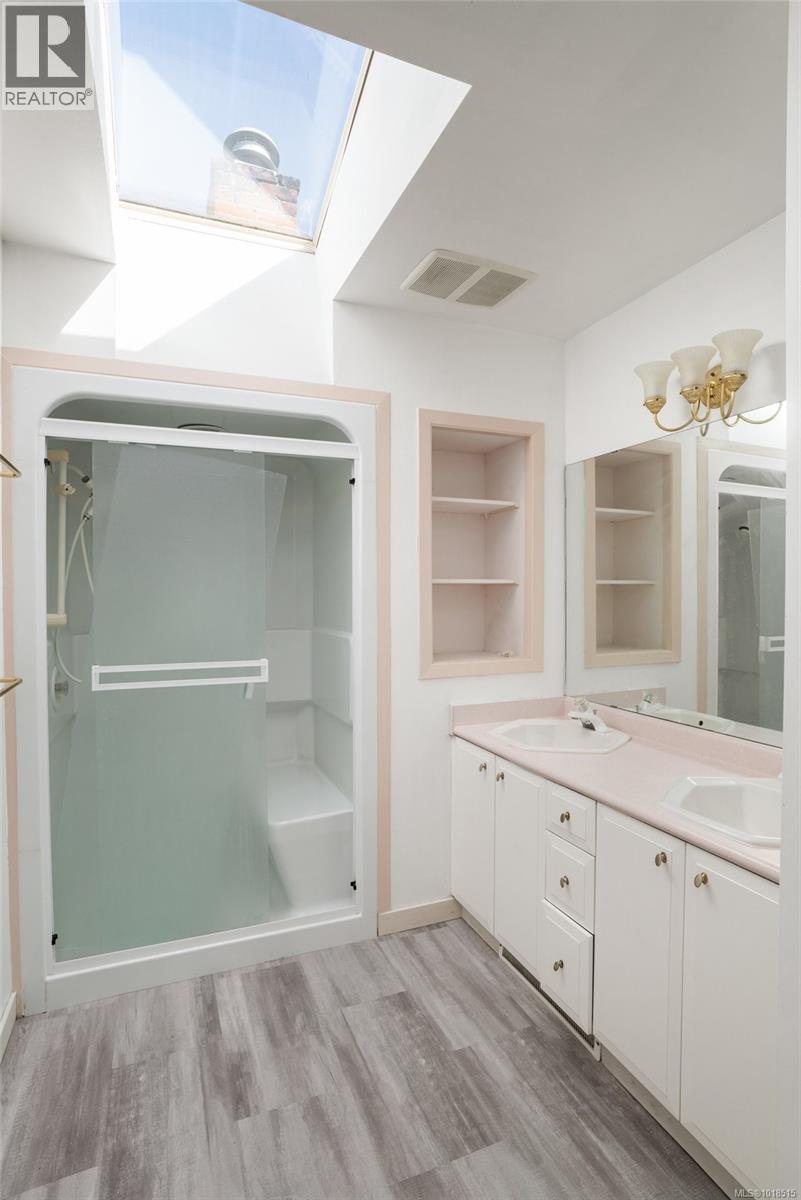 280 King George Terr, Oak Bay, British Columbia  V8S 2K2 - Photo 15 - 1018515