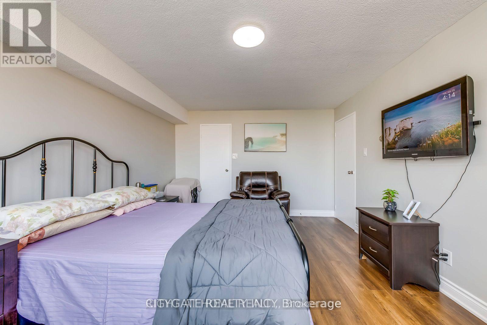 1412 - 3700 Kaneff Crescent, Mississauga, Ontario  L5A 4B8 - Photo 21 - W12476252