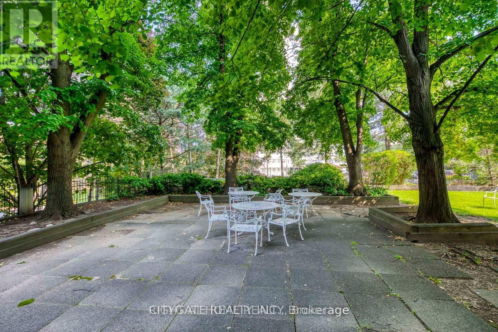 1412 - 3700 Kaneff Crescent, Mississauga, Ontario  L5A 4B8 - Photo 35 - W12476252