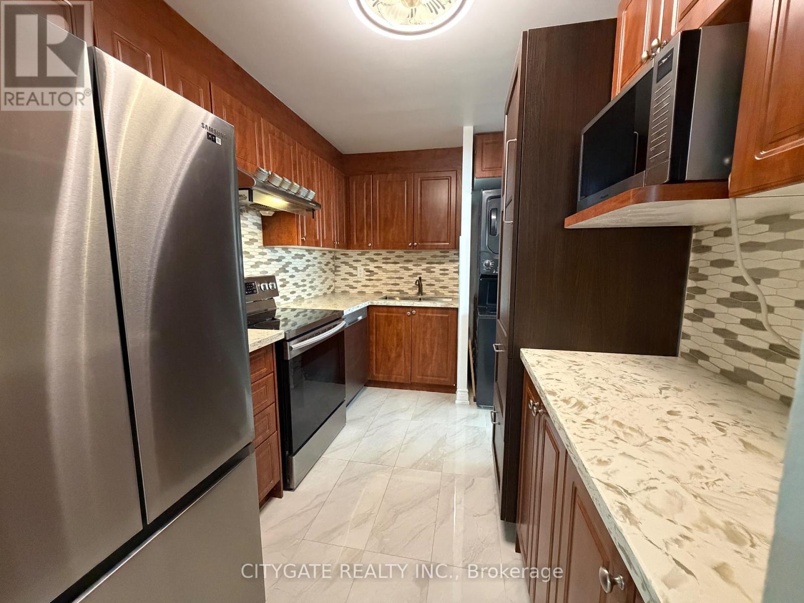 1412 - 3700 Kaneff Crescent, Mississauga, Ontario  L5A 4B8 - Photo 8 - W12476252