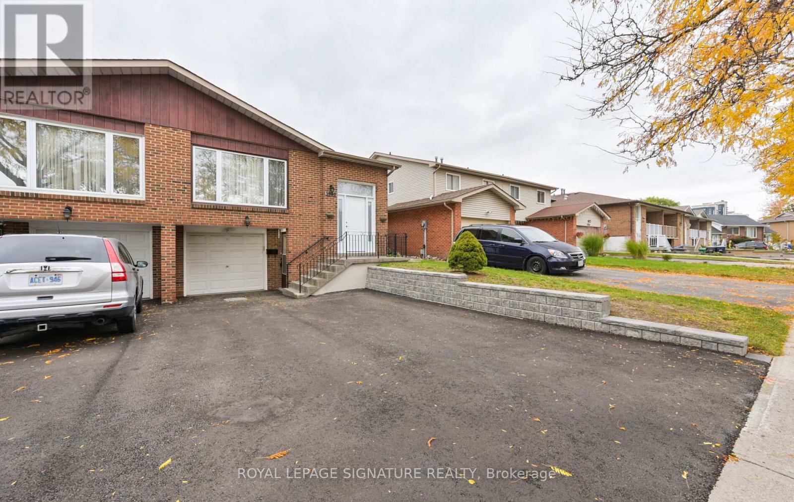 3980 Midhurst Lane, Mississauga, Ontario  L4Z 1C7 - Photo 2 - W12487178