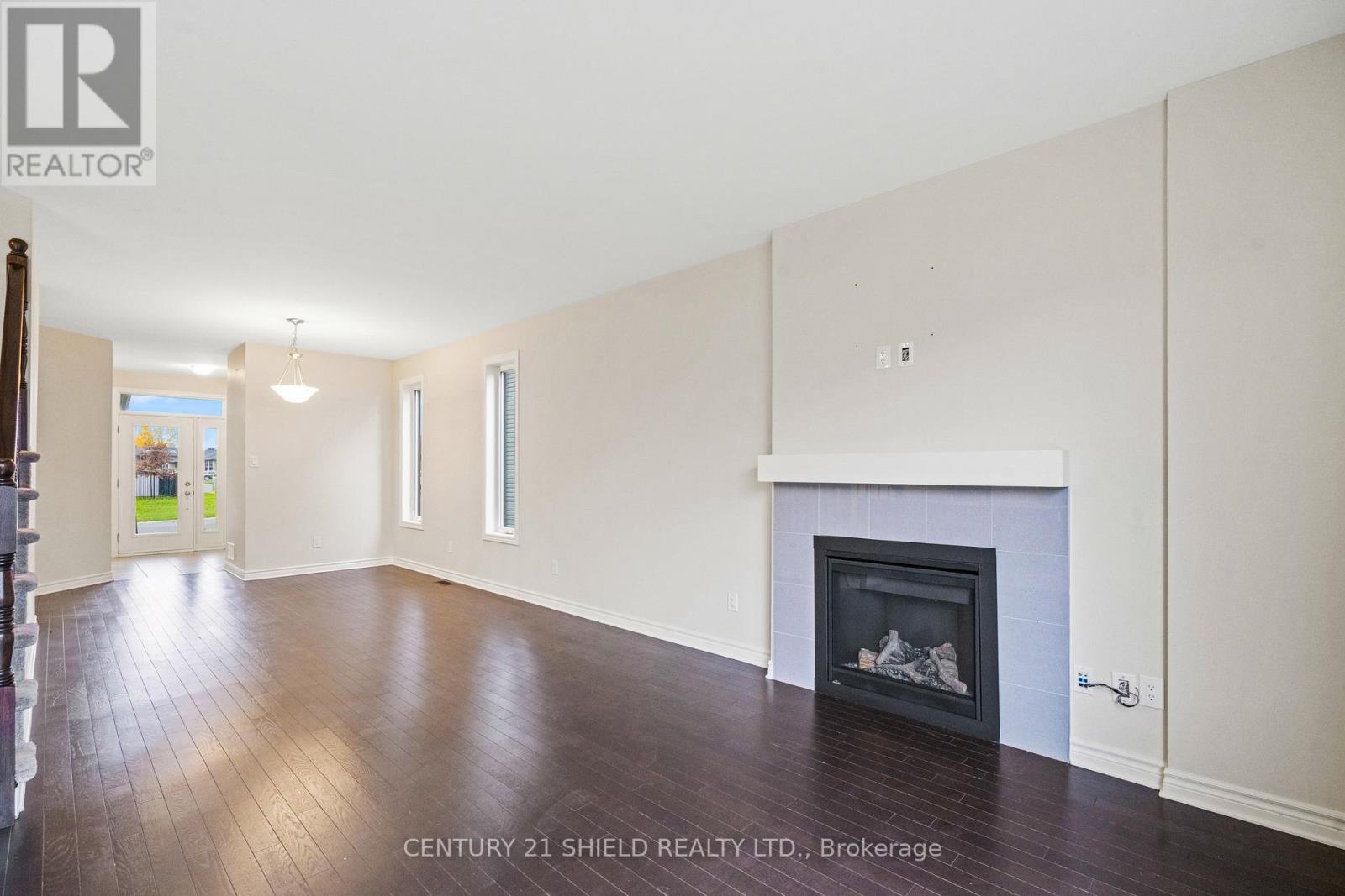 784 Namur Street, Russell, Ontario  K0A 1W0 - Photo 14 - X12487335