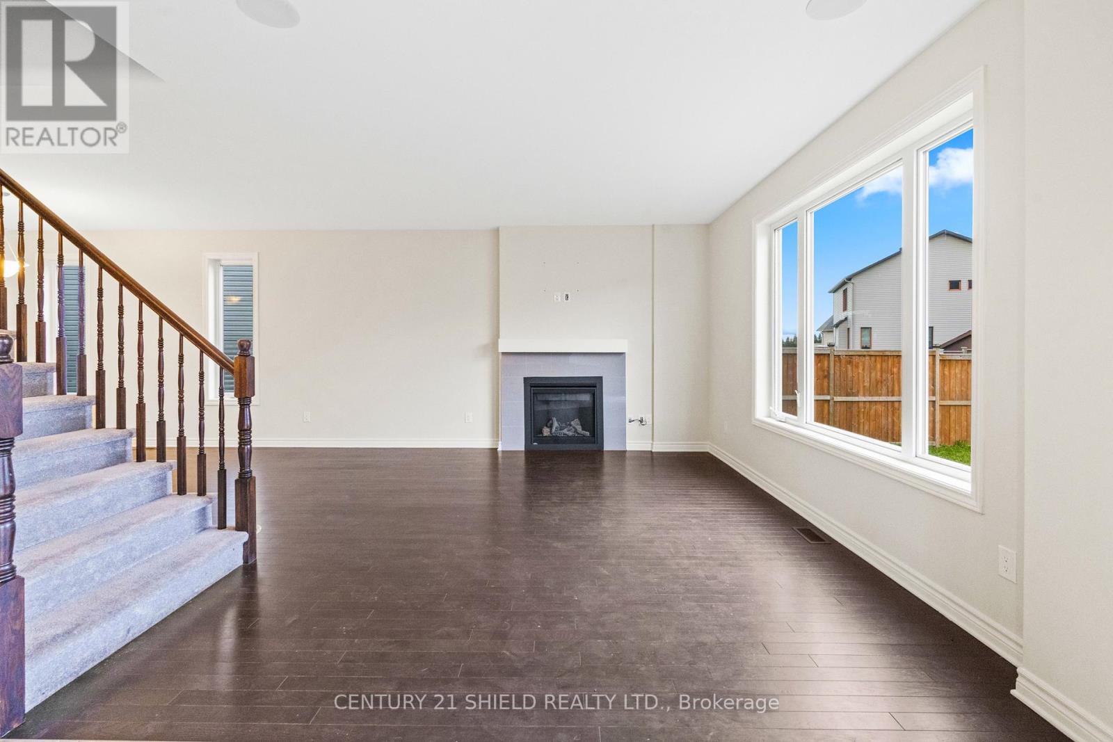 784 Namur Street, Russell, Ontario  K0A 1W0 - Photo 15 - X12487335