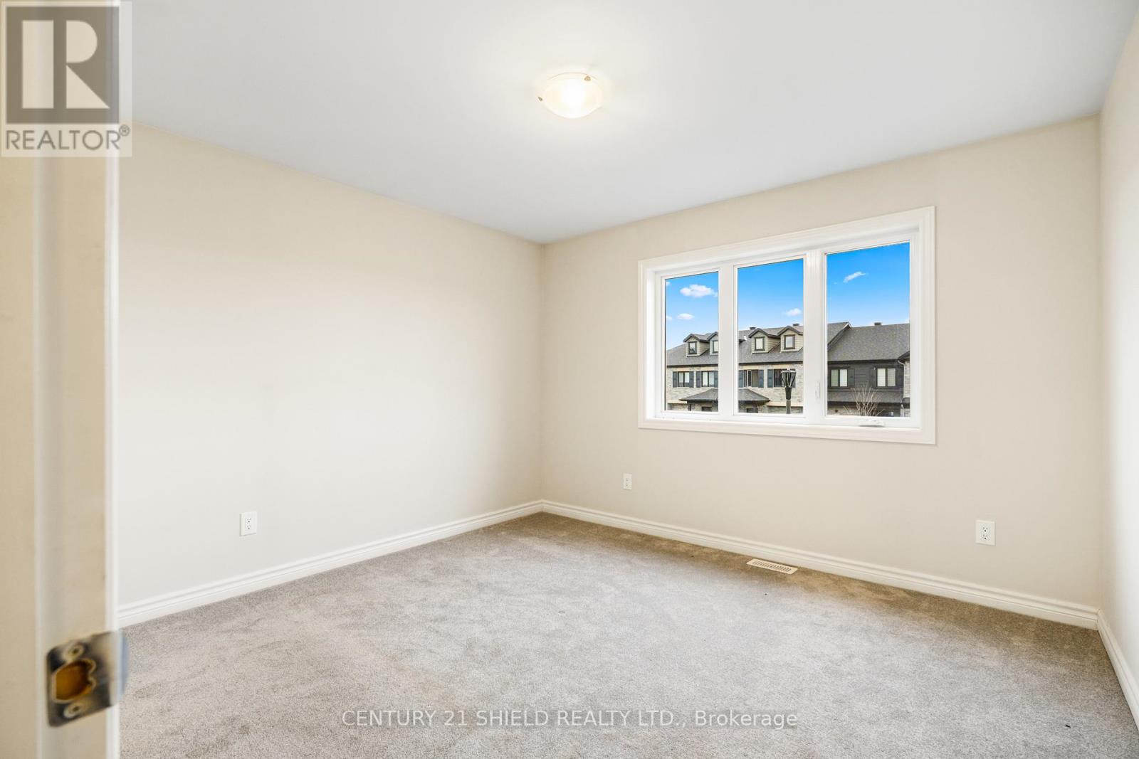 784 Namur Street, Russell, Ontario  K0A 1W0 - Photo 30 - X12487335