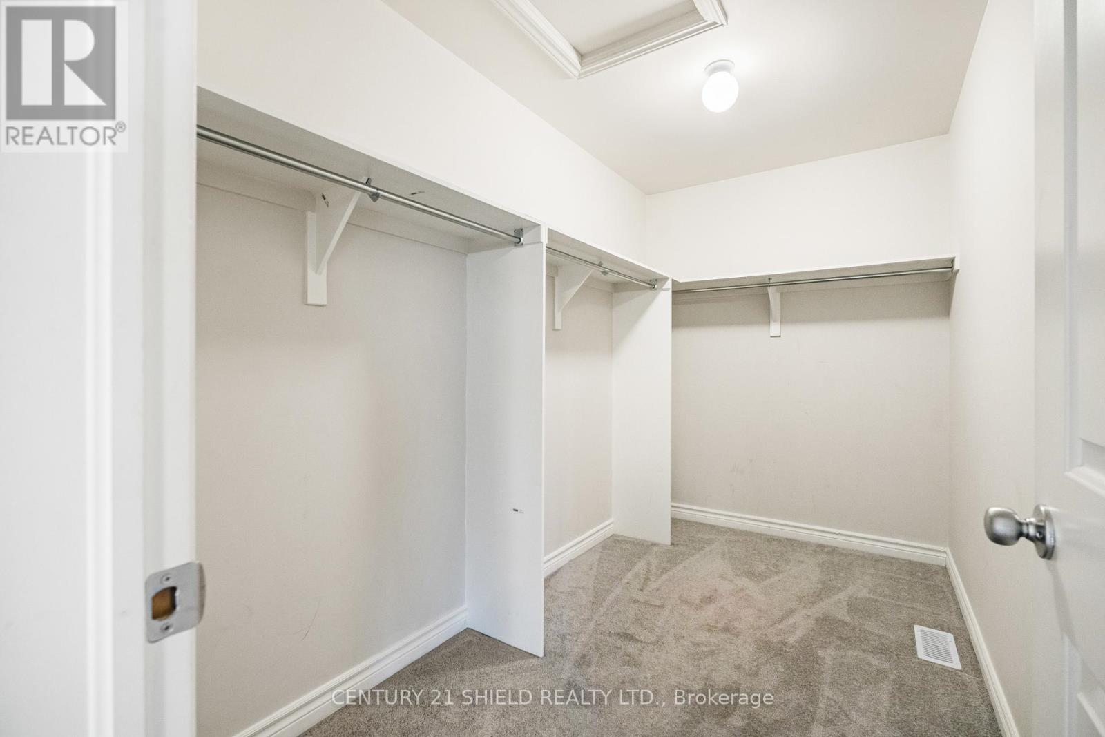 784 Namur Street, Russell, Ontario  K0A 1W0 - Photo 37 - X12487335