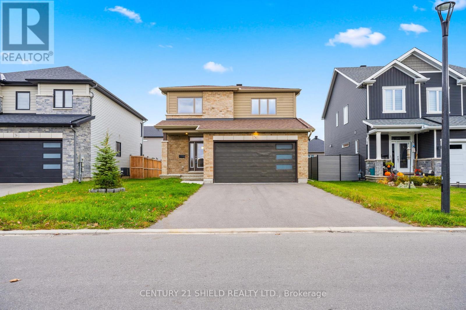 784 Namur Street, Russell, Ontario  K0A 1W0 - Photo 4 - X12487335