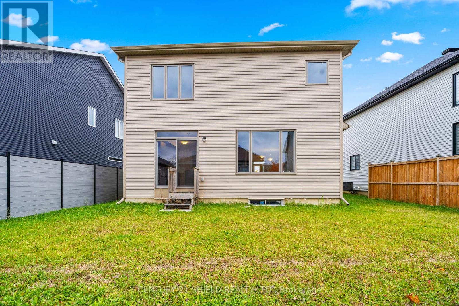 784 Namur Street, Russell, Ontario  K0A 1W0 - Photo 8 - X12487335