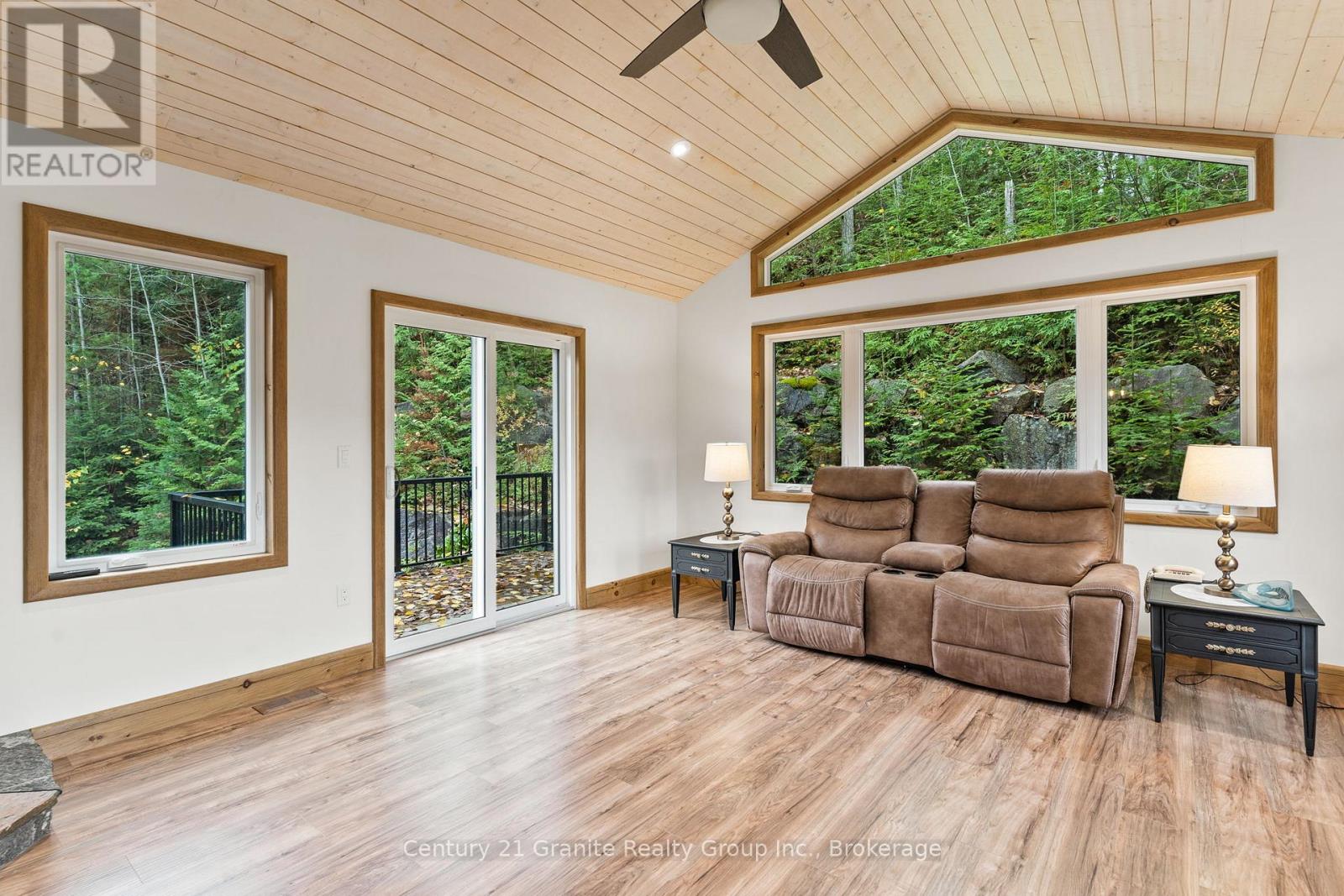 1526 Curry Road, Dysart Et Al, Ontario  K0M 2K0 - Photo 17 - X12487285