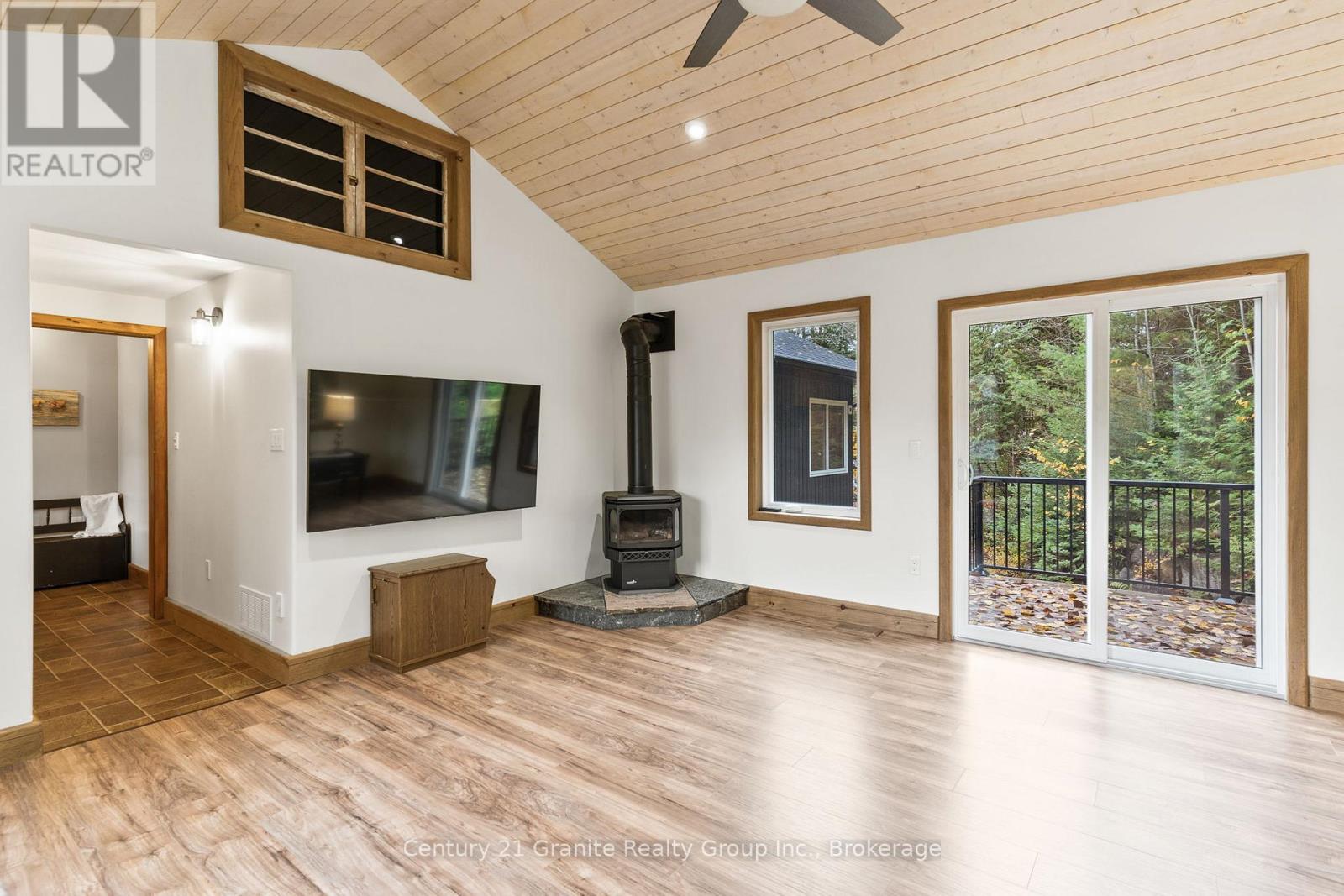 1526 Curry Road, Dysart Et Al, Ontario  K0M 2K0 - Photo 18 - X12487285