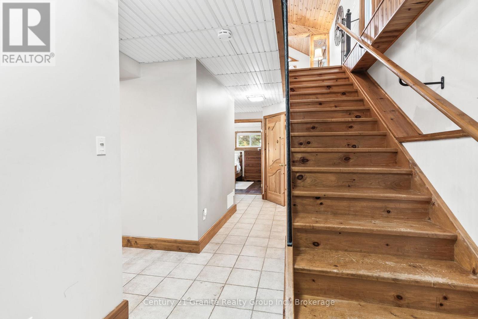 1526 Curry Road, Dysart Et Al, Ontario  K0M 2K0 - Photo 21 - X12487285