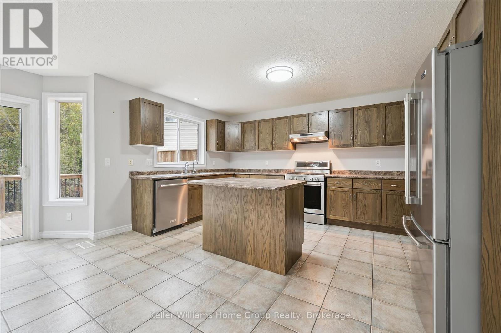 616 Black Street, Centre Wellington, Ontario  N1M 0A3 - Photo 11 - X12487307