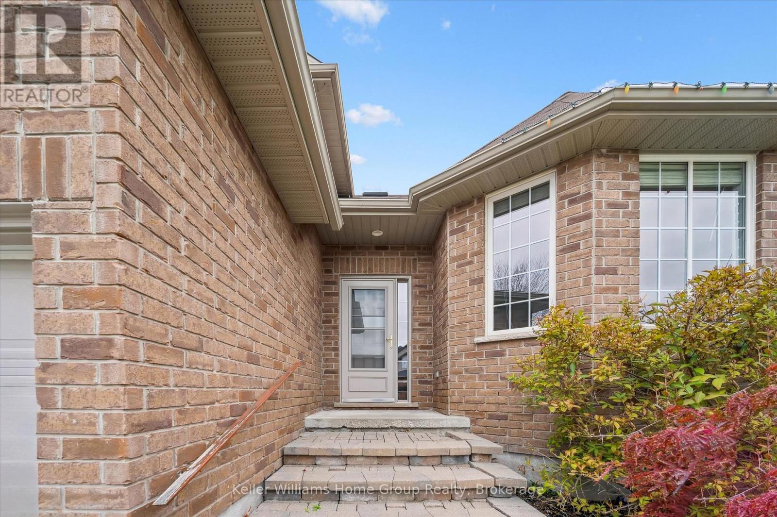 616 Black Street, Centre Wellington, Ontario  N1M 0A3 - Photo 5 - X12487307