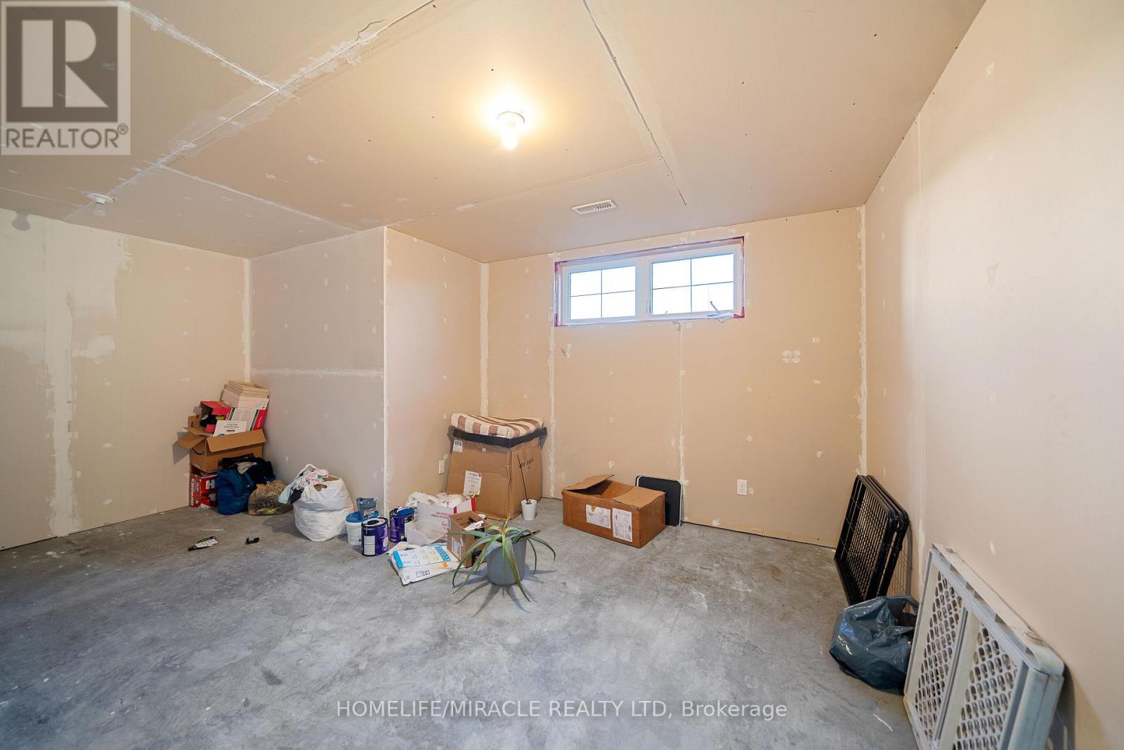 46 Freedom Crescent, Quinte West, Ontario  K8V 0C2 - Photo 24 - X12487167