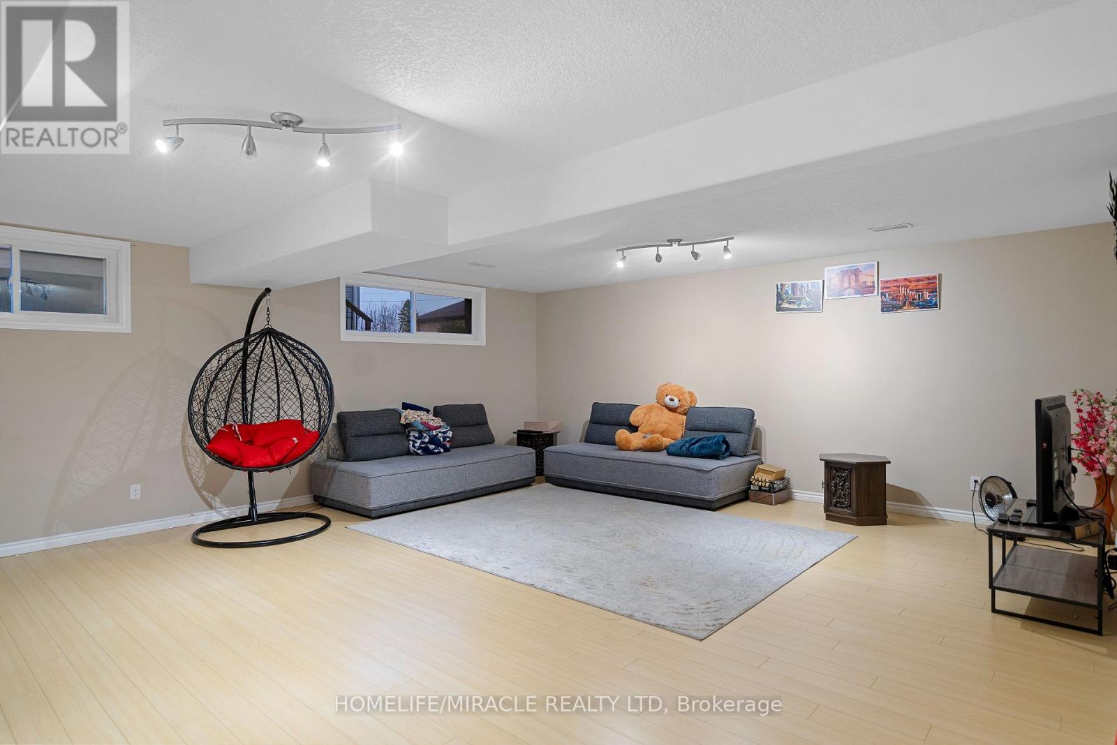 46 Freedom Crescent, Quinte West, Ontario  K8V 0C2 - Photo 31 - X12487167