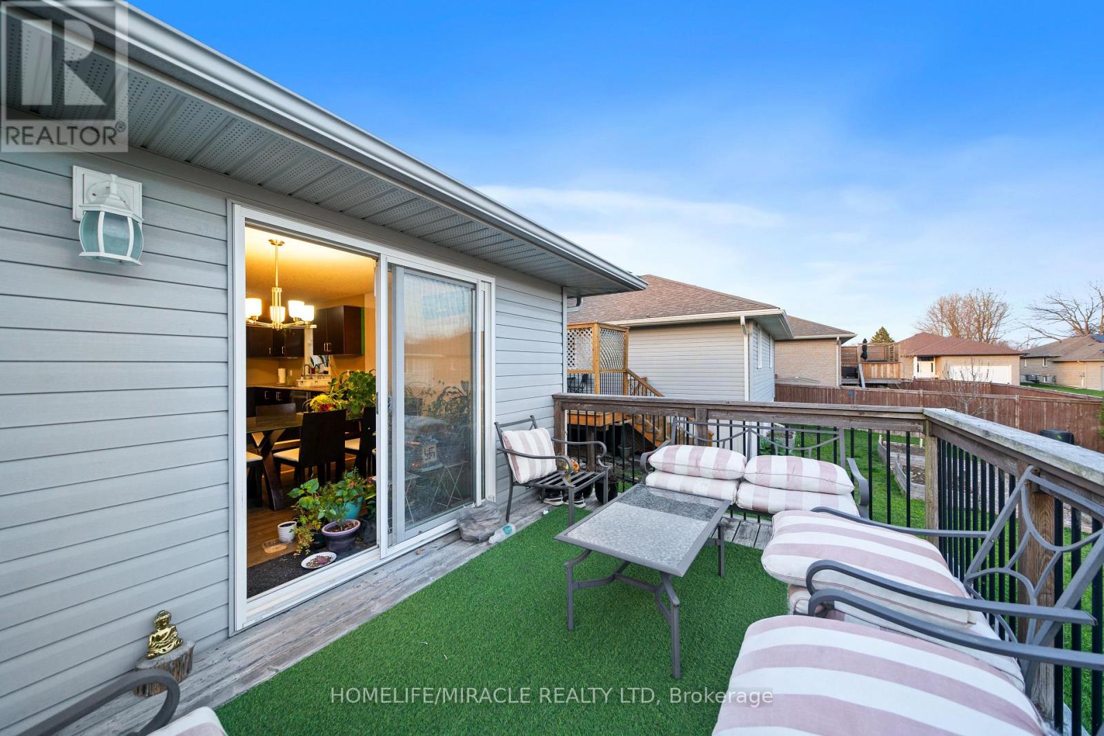 46 Freedom Crescent, Quinte West, Ontario  K8V 0C2 - Photo 37 - X12487167