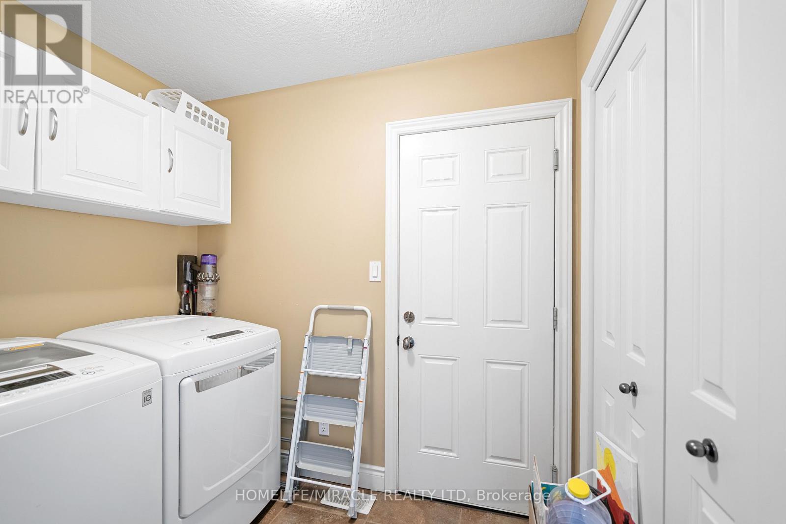 46 Freedom Crescent, Quinte West, Ontario  K8V 0C2 - Photo 39 - X12487167