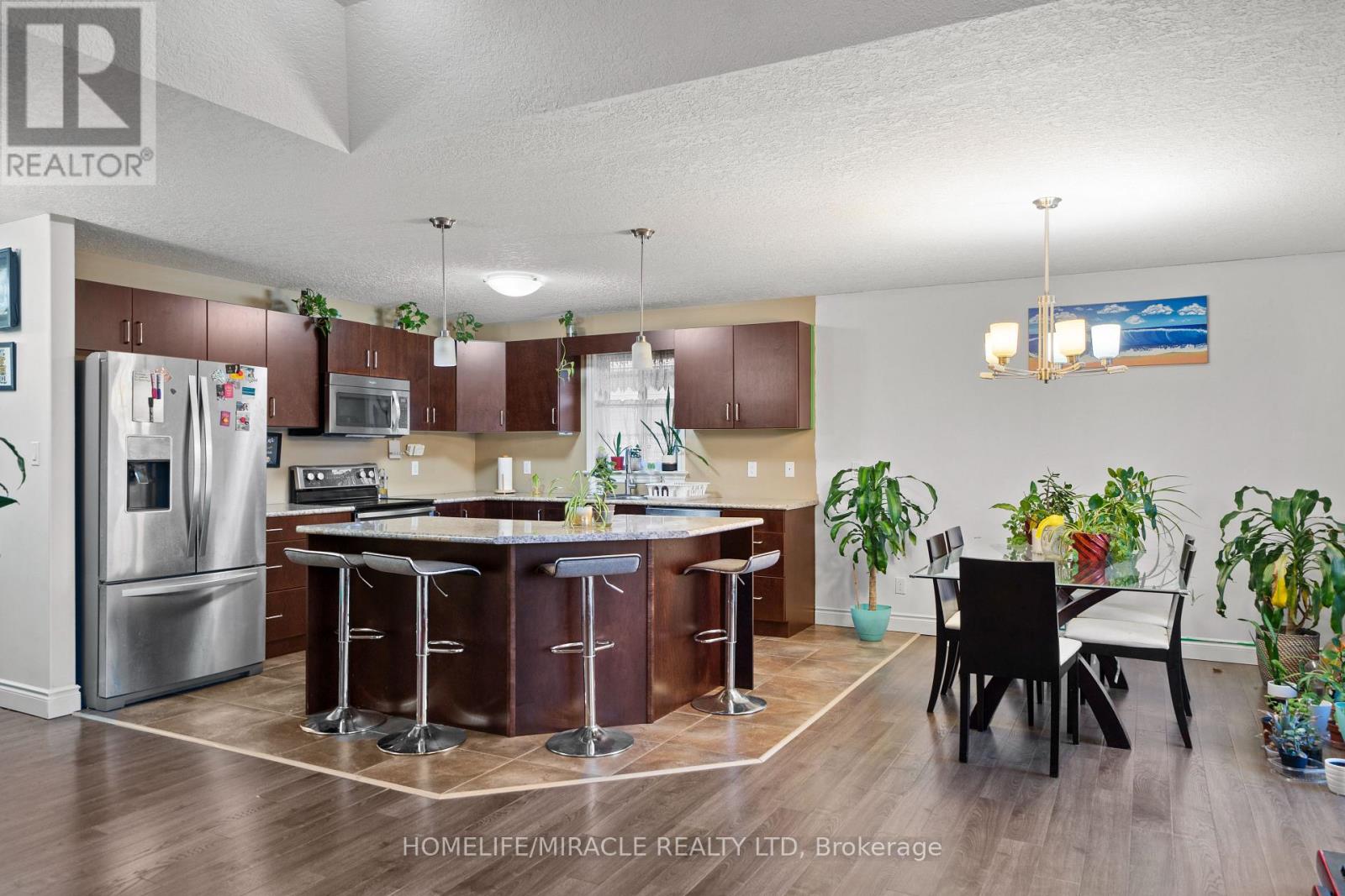 46 Freedom Crescent, Quinte West, Ontario  K8V 0C2 - Photo 41 - X12487167