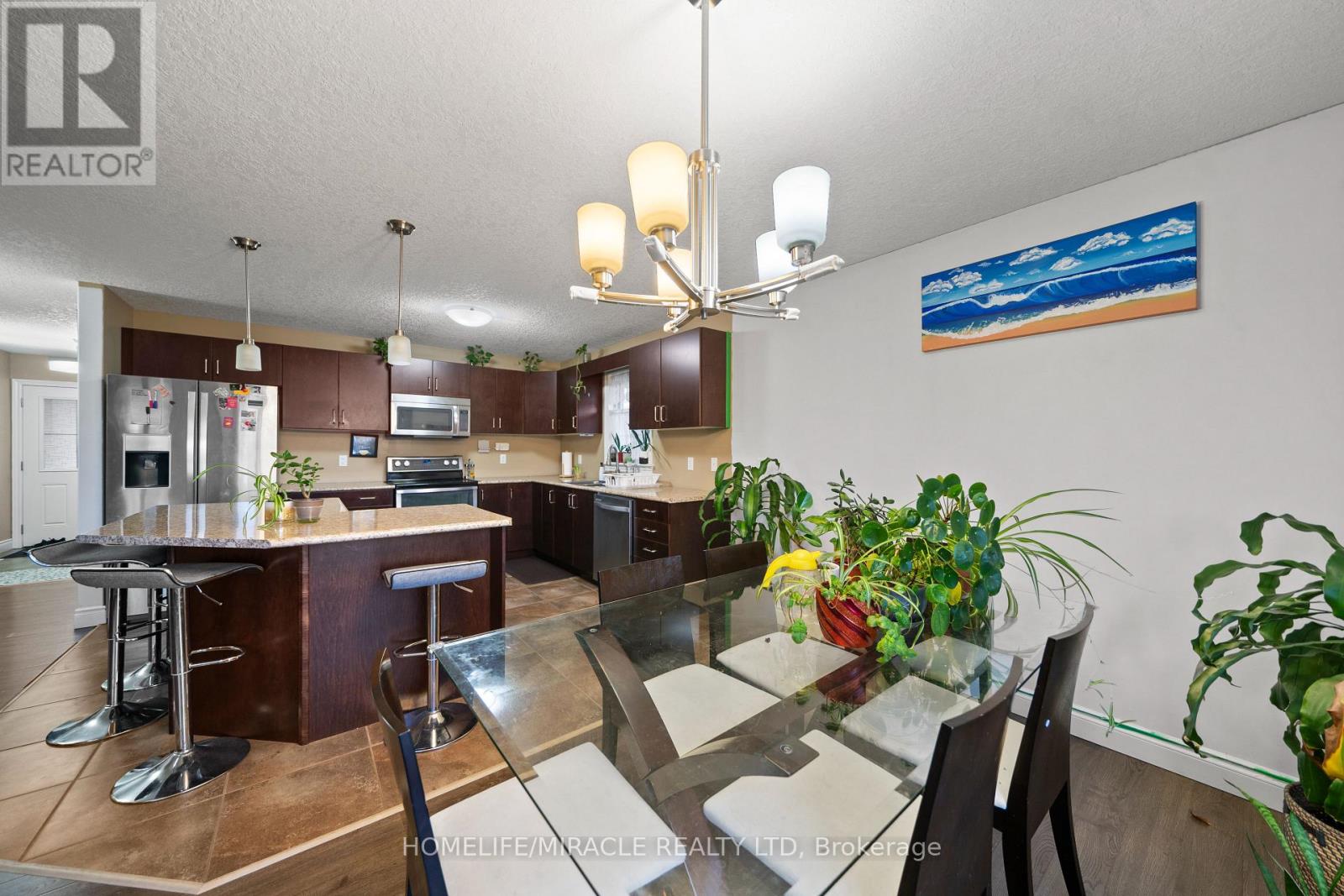 46 Freedom Crescent, Quinte West, Ontario  K8V 0C2 - Photo 8 - X12487167