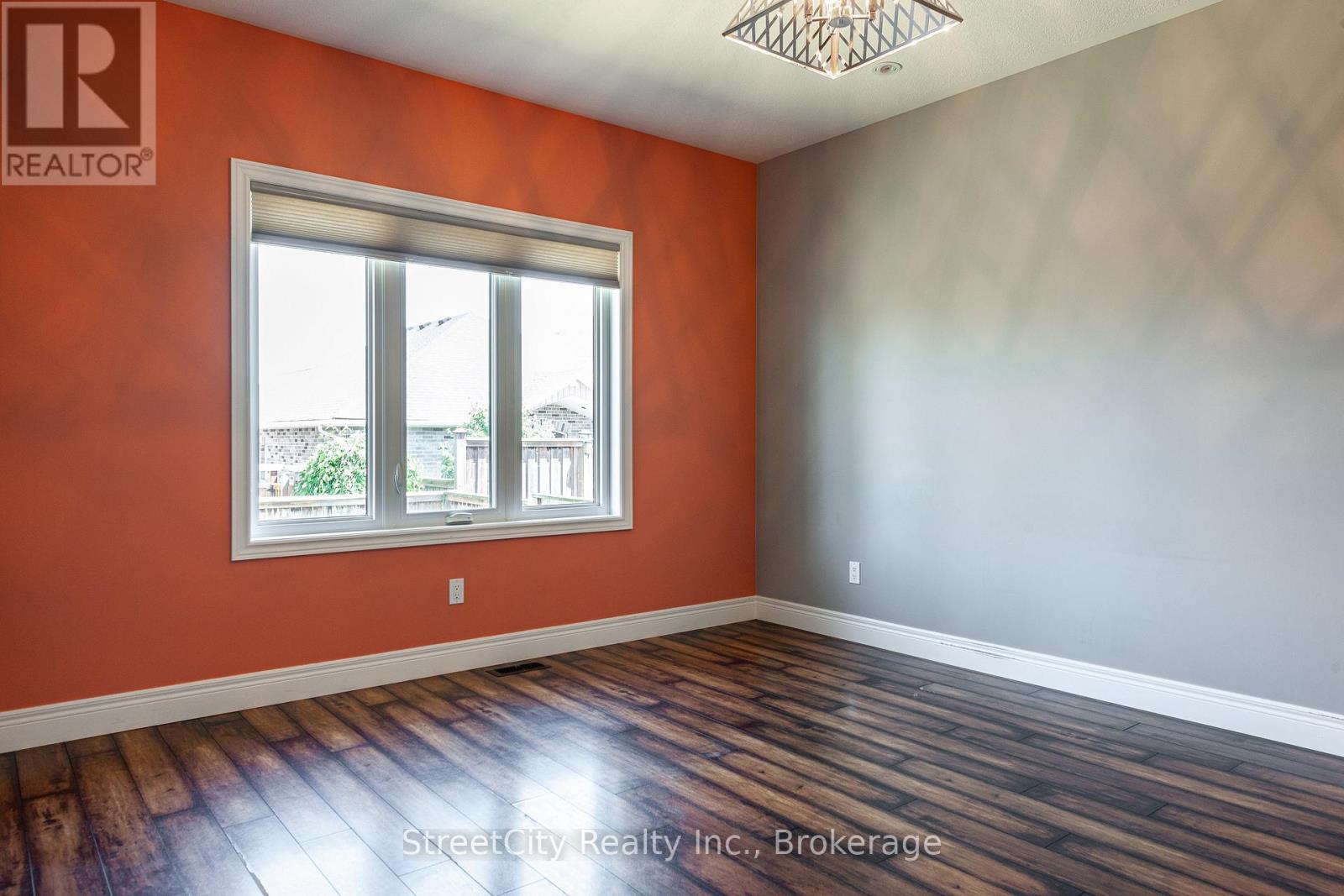 670 Forman Avenue, Stratford, Ontario  N5A 0G3 - Photo 11 - X12487318