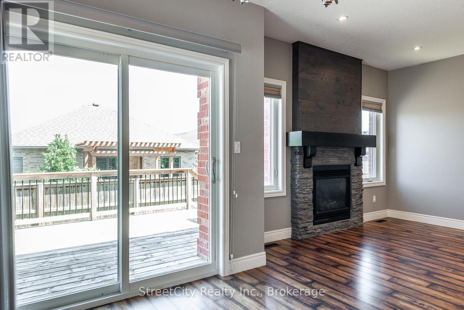 670 Forman Avenue, Stratford, Ontario  N5A 0G3 - Photo 4 - X12487318