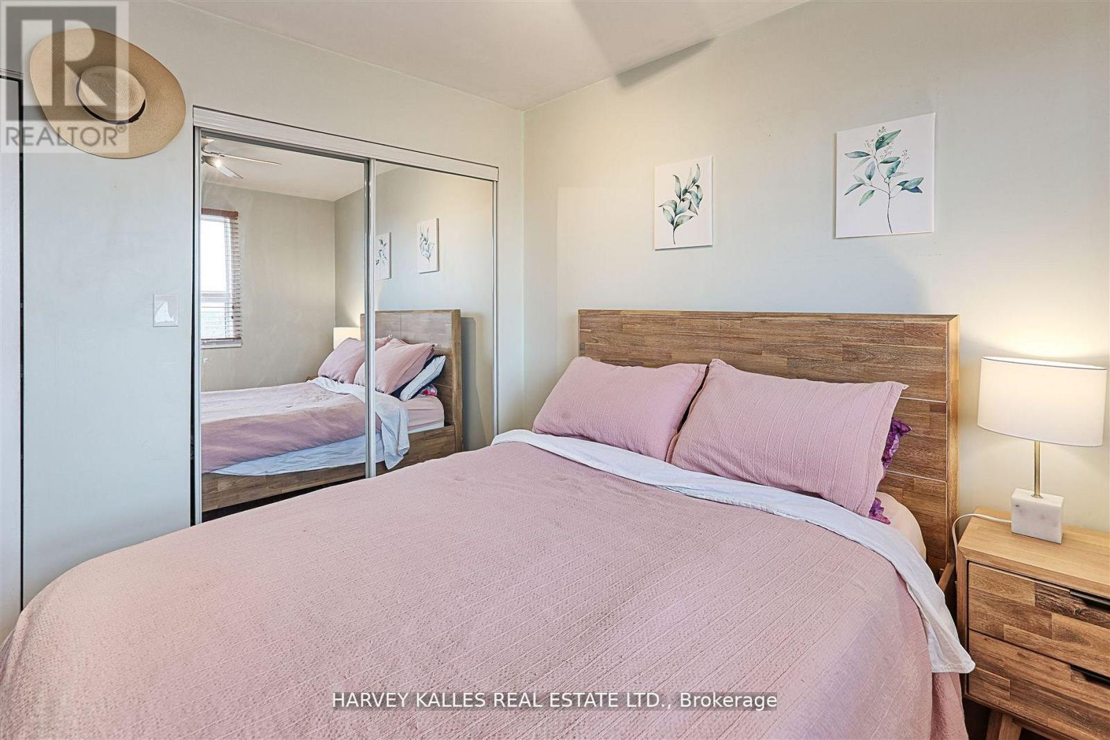 45 - 2373 King Street E, Hamilton, Ontario  L8K 1X9 - Photo 14 - X12487185