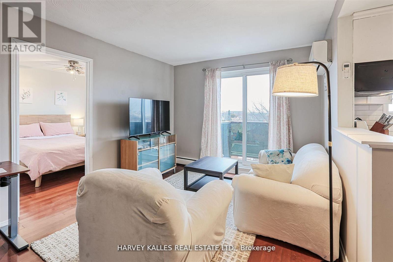 45 - 2373 King Street E, Hamilton, Ontario  L8K 1X9 - Photo 7 - X12487185