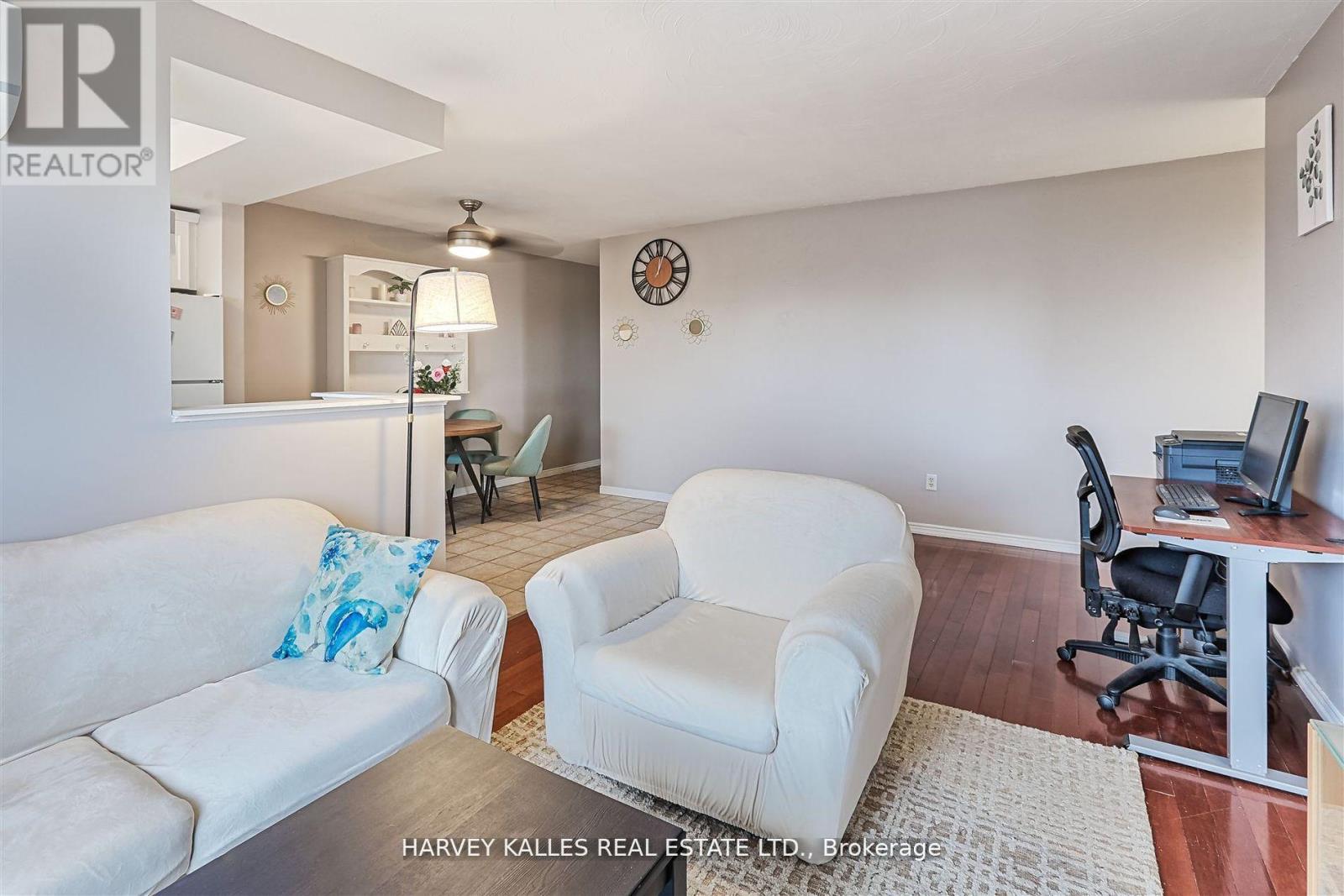 45 - 2373 King Street E, Hamilton, Ontario  L8K 1X9 - Photo 9 - X12487185