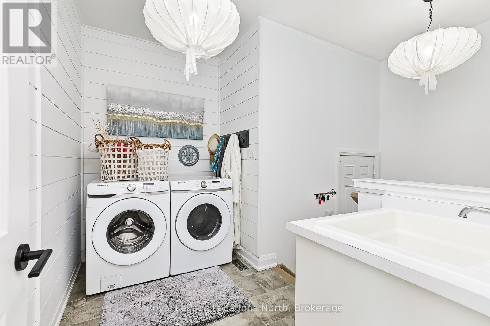 107 Stillwater Crescent, Blue Mountains, Ontario  L9Y 4P5 - Photo 18 - X12487324