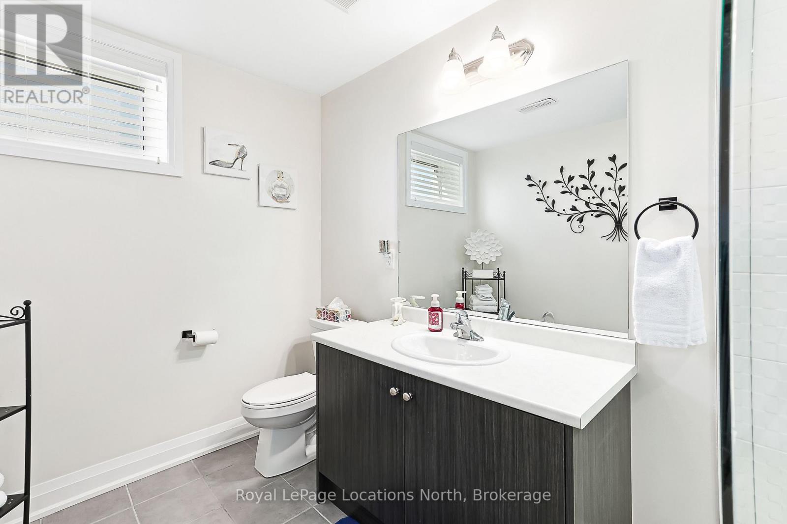 107 Stillwater Crescent, Blue Mountains, Ontario  L9Y 4P5 - Photo 23 - X12487324