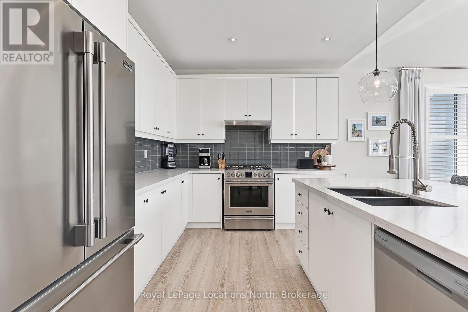 107 Stillwater Crescent, Blue Mountains, Ontario  L9Y 4P5 - Photo 7 - X12487324