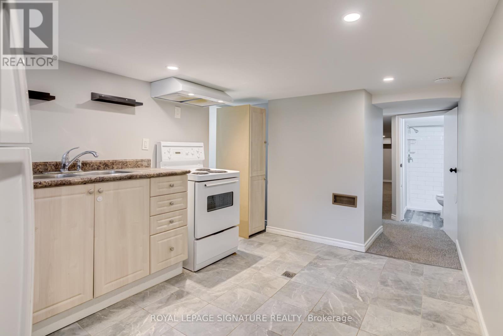 Bsmt - 47 Harvey Street, Hamilton, Ontario  L8L 2L9 - Photo 8 - X12487199