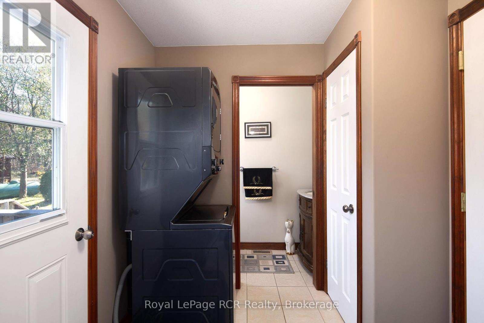 395443 2 Concession, Chatsworth, Ontario  N0H 2V0 - Photo 13 - X12487366