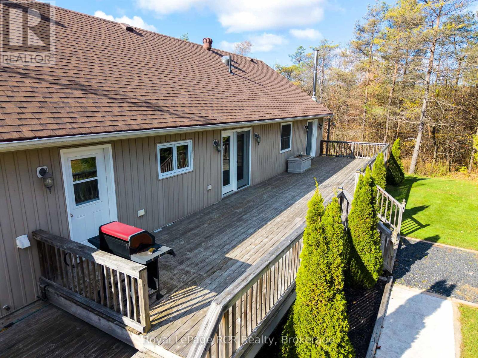 395443 2 Concession, Chatsworth, Ontario  N0H 2V0 - Photo 17 - X12487366