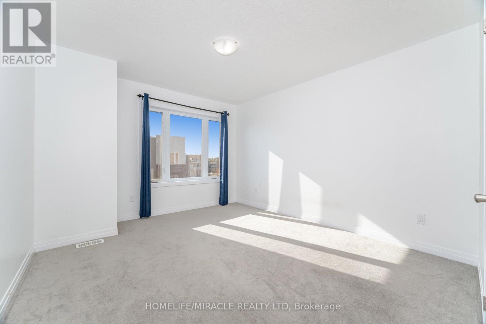 15 Visionary Avenue, Kitchener, Ontario  N2R 0R7 - Photo 26 - X12487213