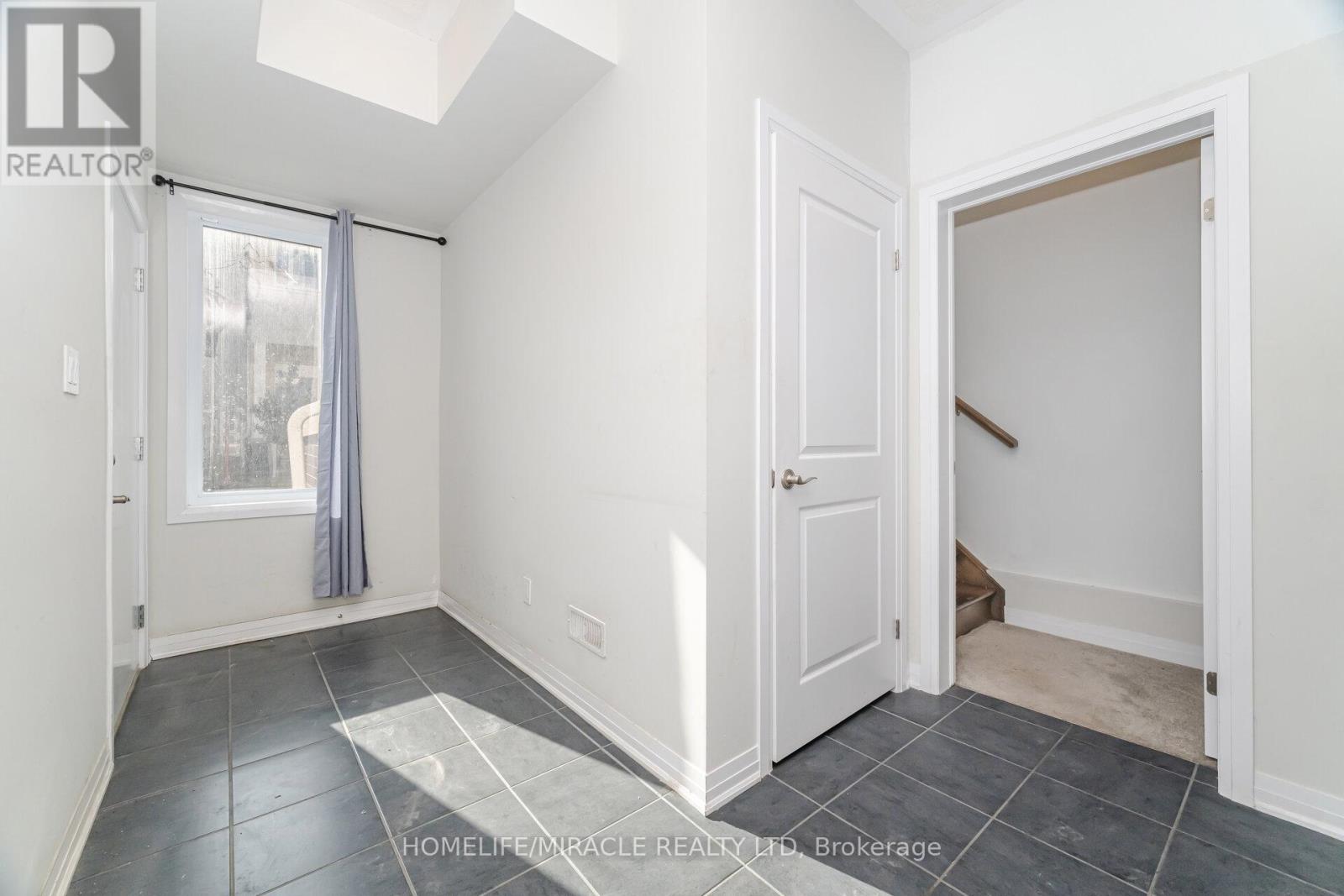 15 Visionary Avenue, Kitchener, Ontario  N2R 0R7 - Photo 34 - X12487213