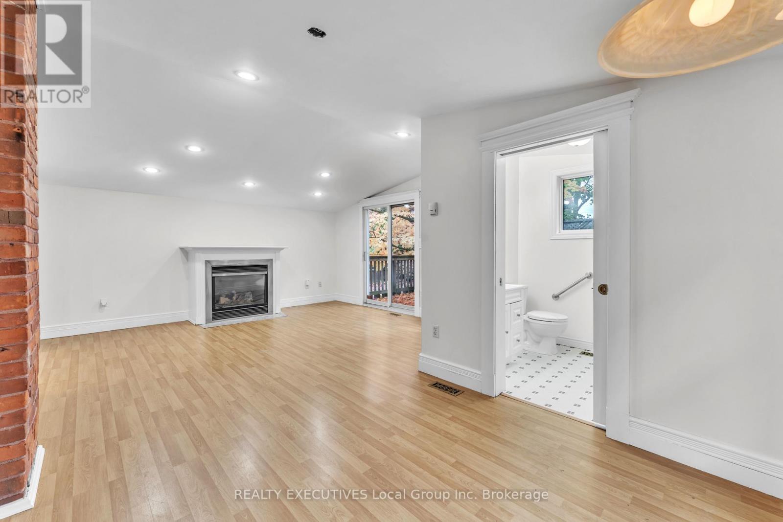 667 Jane Street, North Bay, Ontario  P1B 3H1 - Photo 12 - X12487294