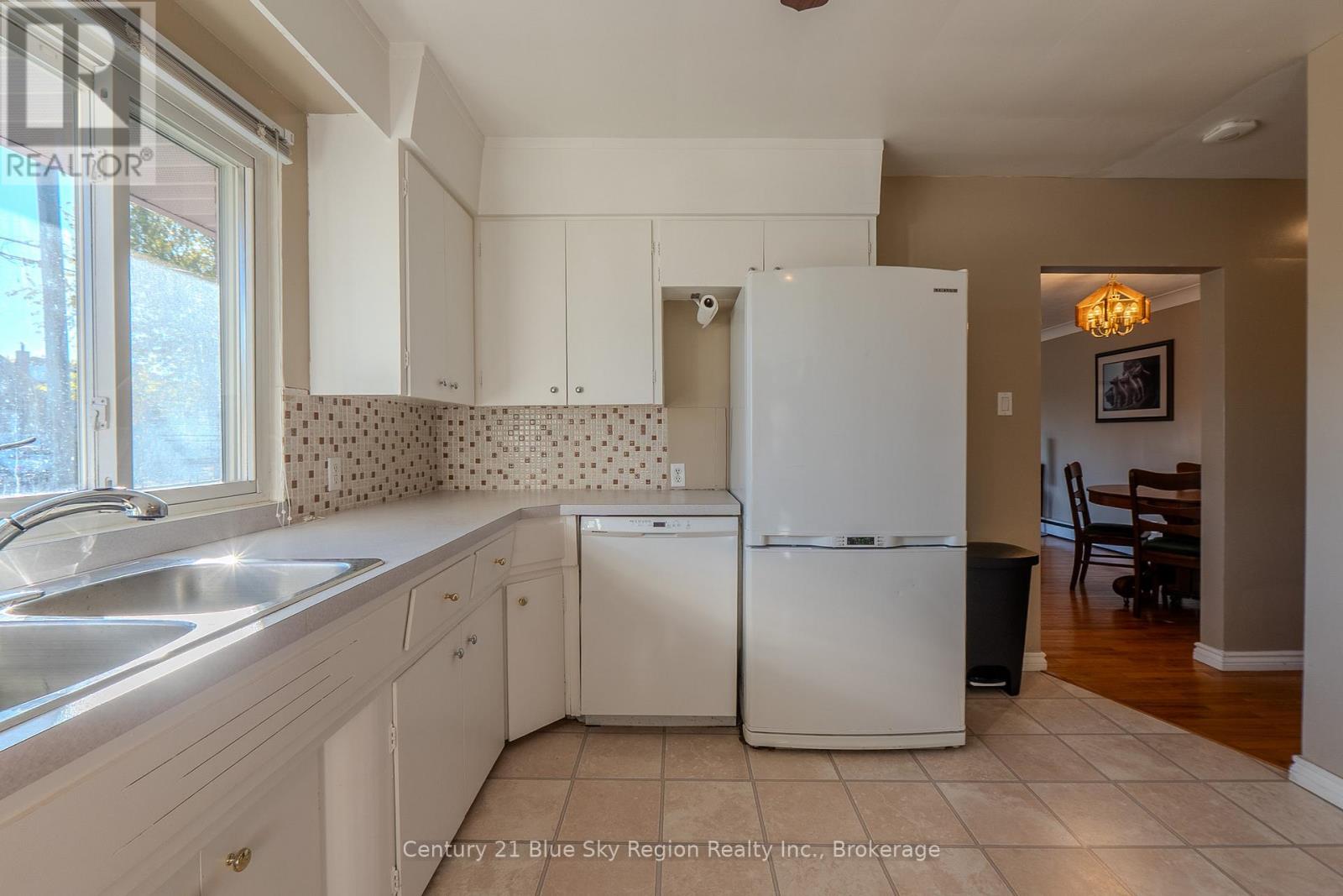 141 Duke Street W, North Bay (Central), Ontario  P1B 6E5 - Photo 13 - X12487327