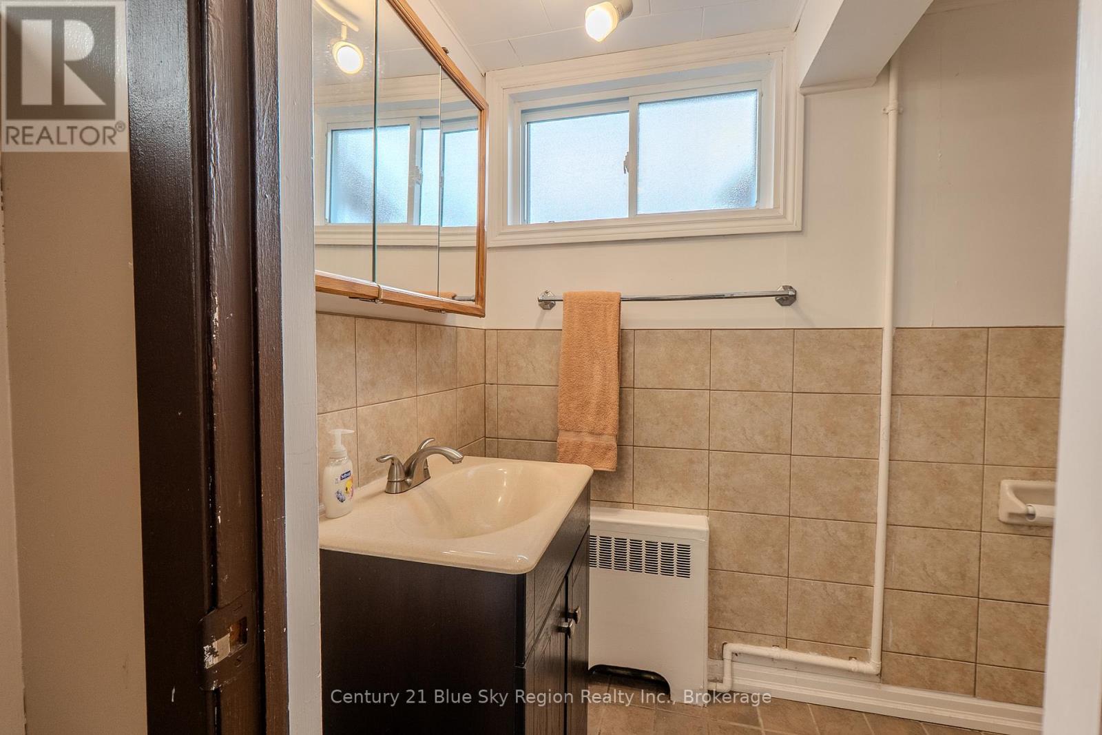 141 Duke Street W, North Bay (Central), Ontario  P1B 6E5 - Photo 28 - X12487327