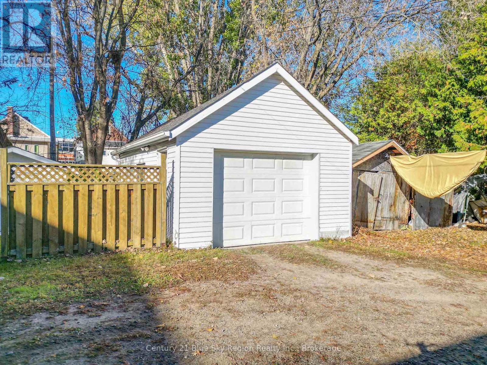 141 Duke Street W, North Bay (Central), Ontario  P1B 6E5 - Photo 43 - X12487327