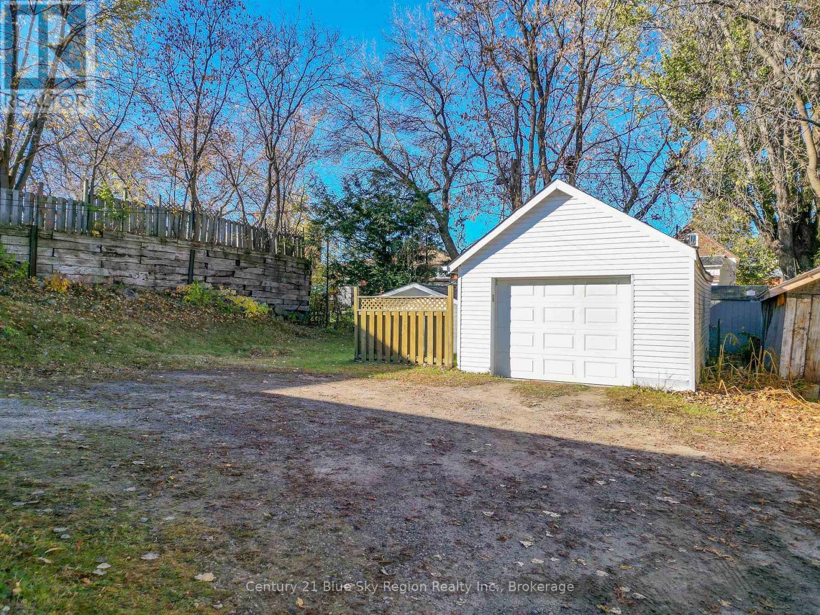 141 Duke Street W, North Bay (Central), Ontario  P1B 6E5 - Photo 44 - X12487327