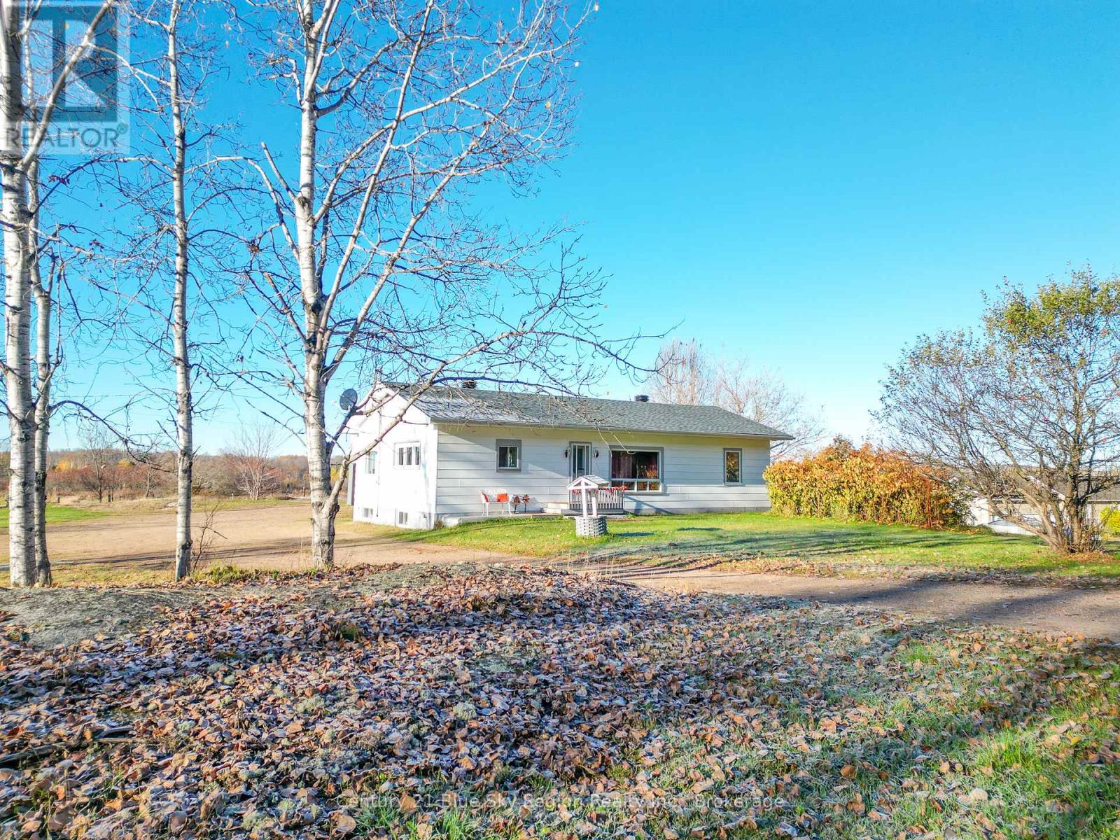 1420 Quae Quae Road, East Ferris, Ontario  P0H 1K0 - Photo 9 - X12487344