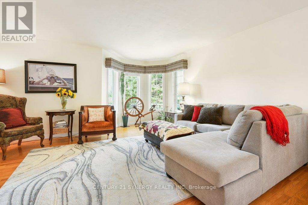 2502 Diamondview Road, Ottawa, Ontario  K0A 1L0 - Photo 12 - X12388467