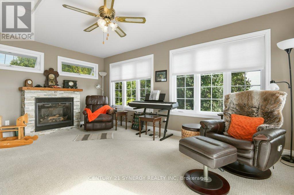 2502 Diamondview Road, Ottawa, Ontario  K0A 1L0 - Photo 21 - X12388467