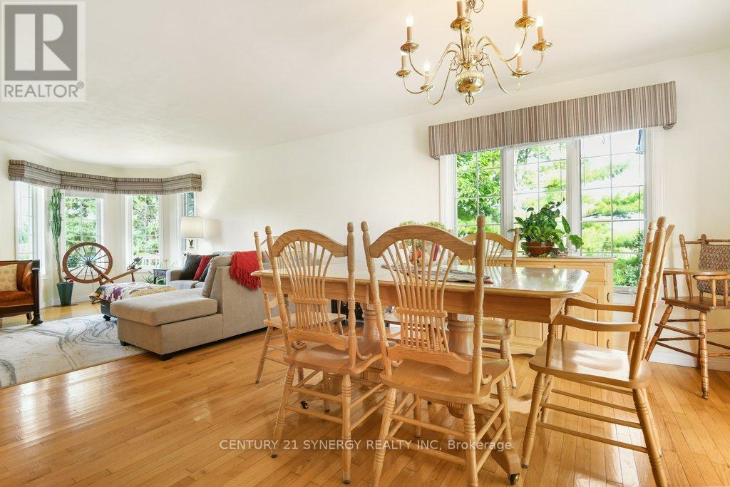 2502 Diamondview Road, Ottawa, Ontario  K0A 1L0 - Photo 17 - X12388467