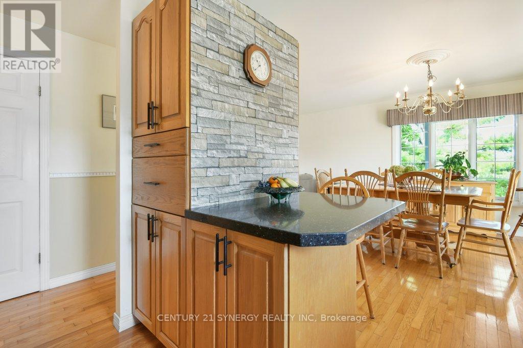 2502 Diamondview Road, Ottawa, Ontario  K0A 1L0 - Photo 20 - X12388467